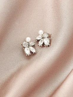 Ariel Studs
