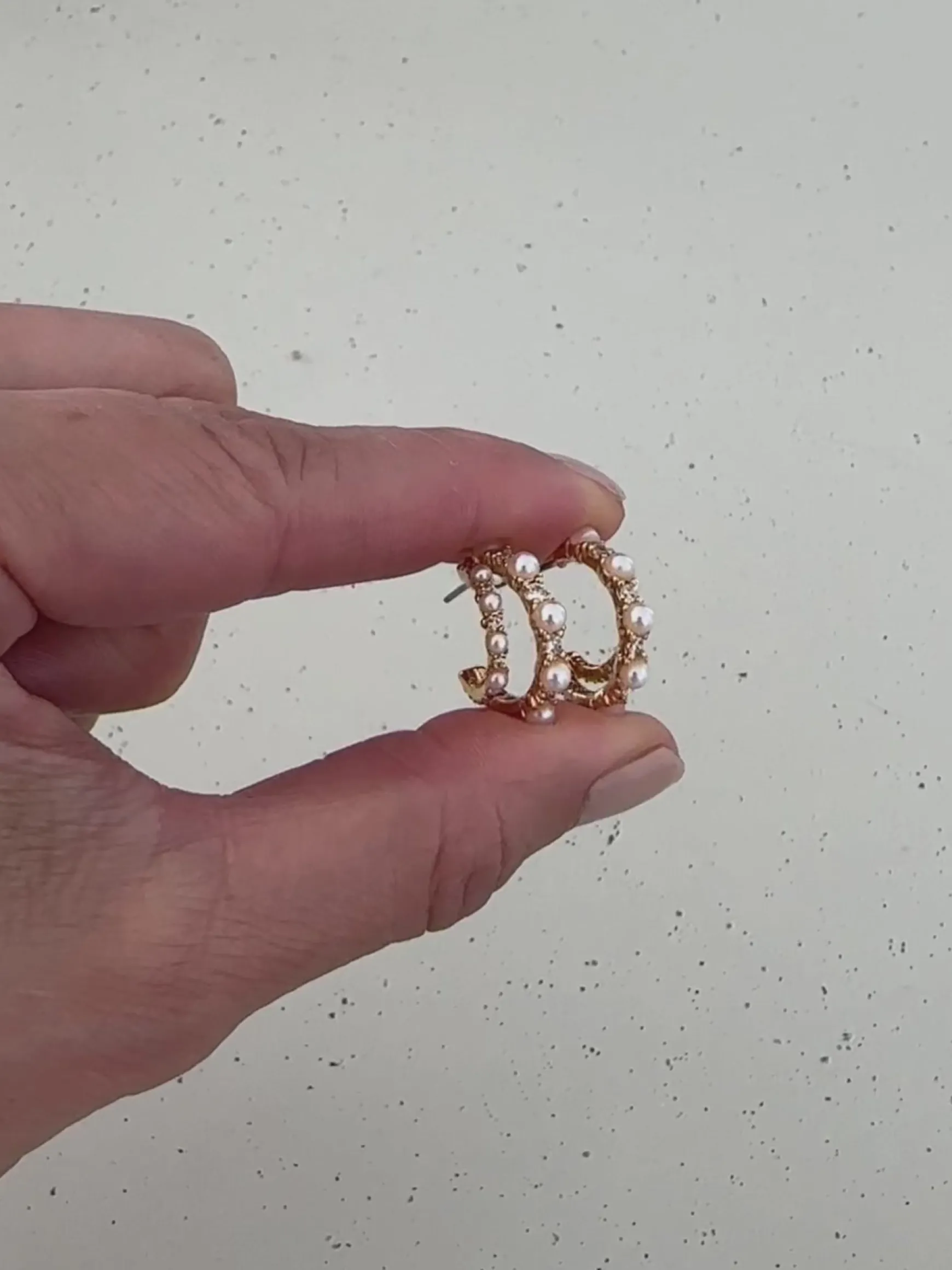 Colby Huggie Hoops
