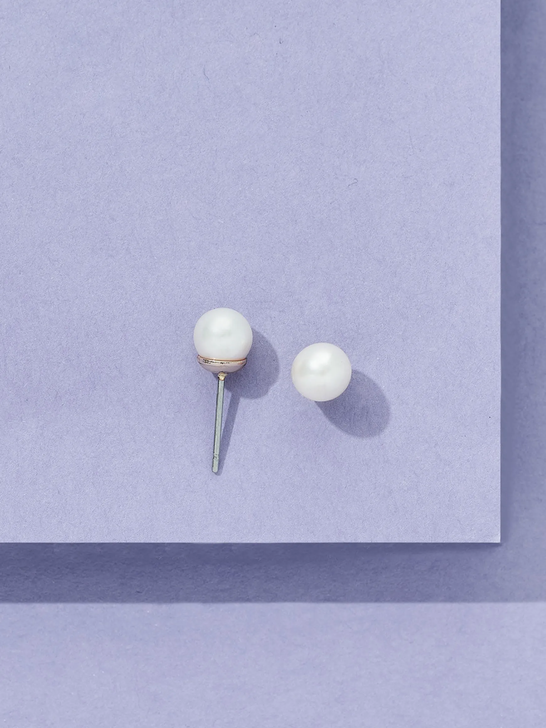 Juno Studs