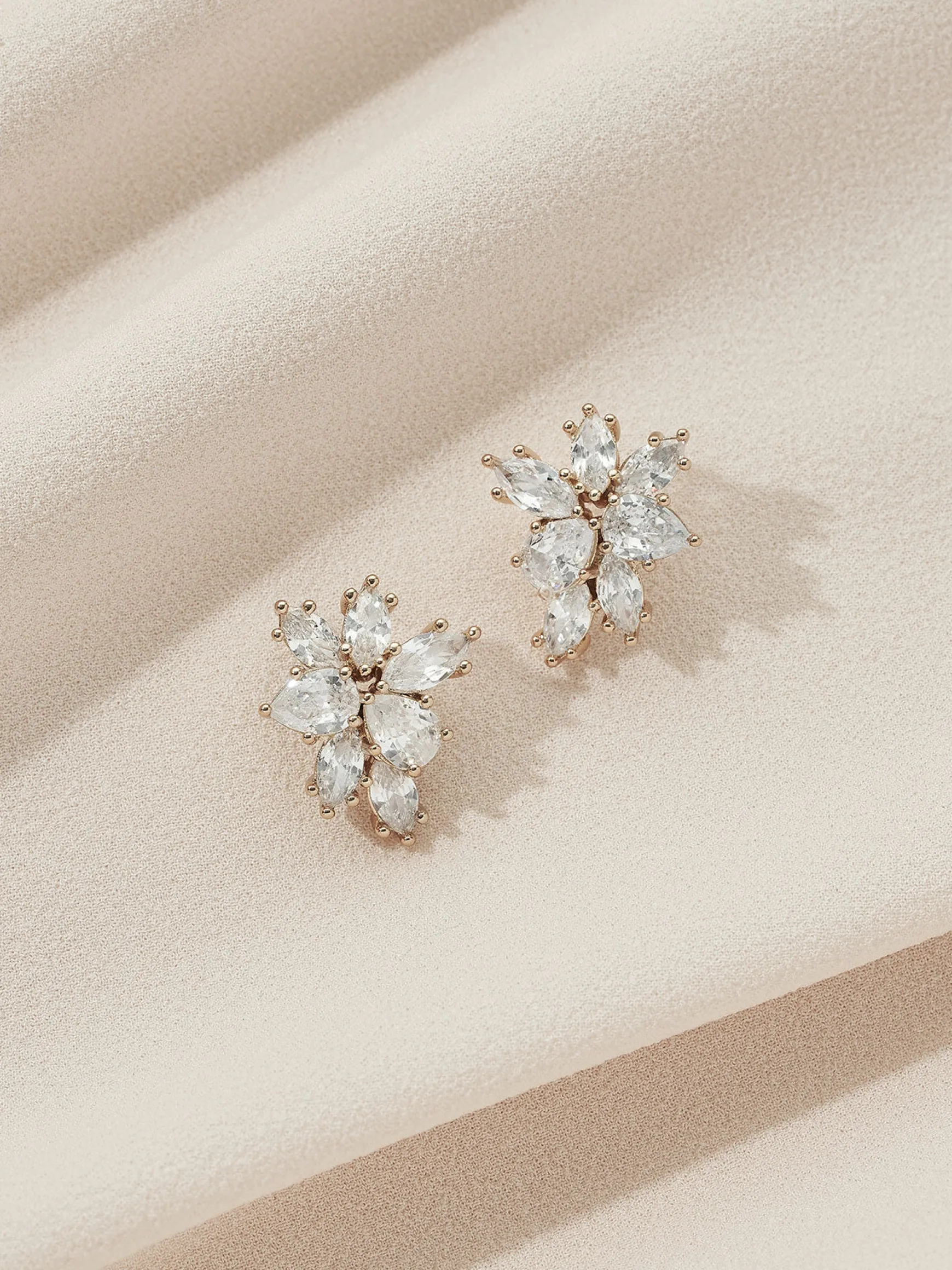 Simone Studs